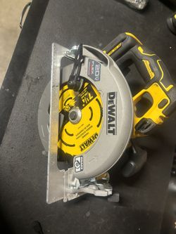 Dewalt Circular Saw