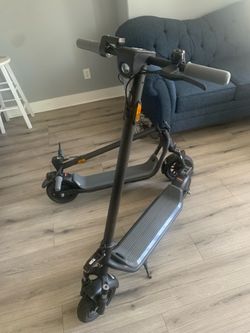 2 Electric Scooters