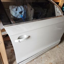 2013 AUDI https://offerup.com/redirect/?o=UTcuUGFydHM=..doors+L.ftont Fender