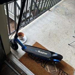 Electric scooter for kids