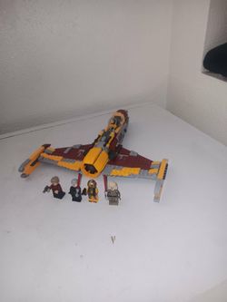 New Republic E wing VS Shin Hati's Starfighter Lego set