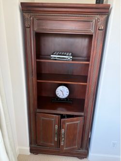 Solid wood bookcase