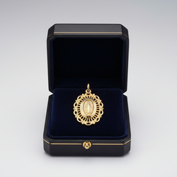 14K Yellow Gold Oval Filigree Religious Pendant