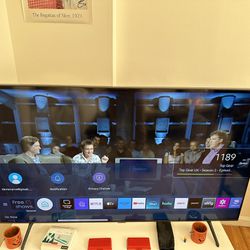 Samsung 58" UAD 4K Smart Tizen TV