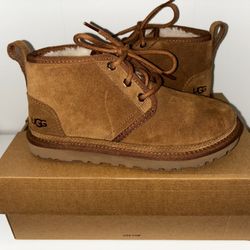 UGG Neumel 