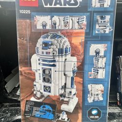 Large lego Star Wars R2-D2 brand new in box