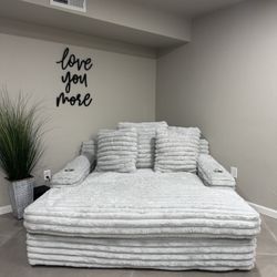 Dovray Upholstered Chaise Lounge