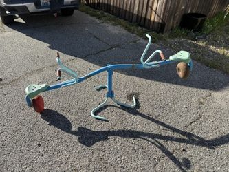 Kids Toy - Spinning Sea Saw