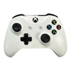 WHITE XBOX ONE CONTROLLER #34351