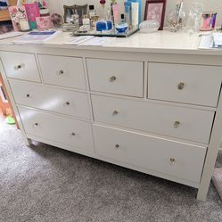 Dresser and nightstand