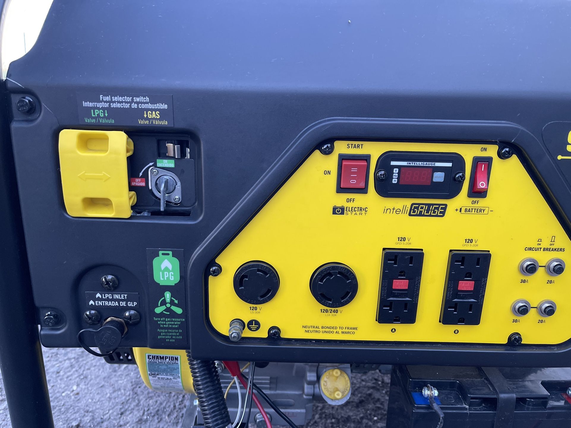 Champion Power Equipment 7500-Watt Dual Fuel Portable Generator, Electric Start
