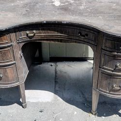 Old Kidney Shape Desk