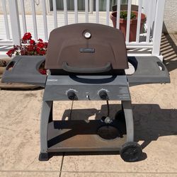 Kenmore BBQ Grill, Quantum Series, Gray