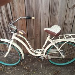Schwinn Bike Model S3061 WM Used Like New $265 O.B.O