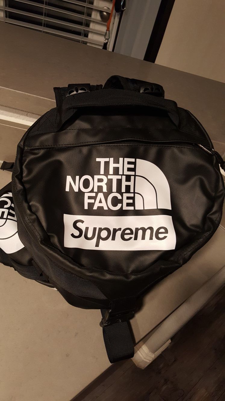 Supreme & The North Face Duffle Bag