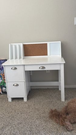 Kidskraft desk
