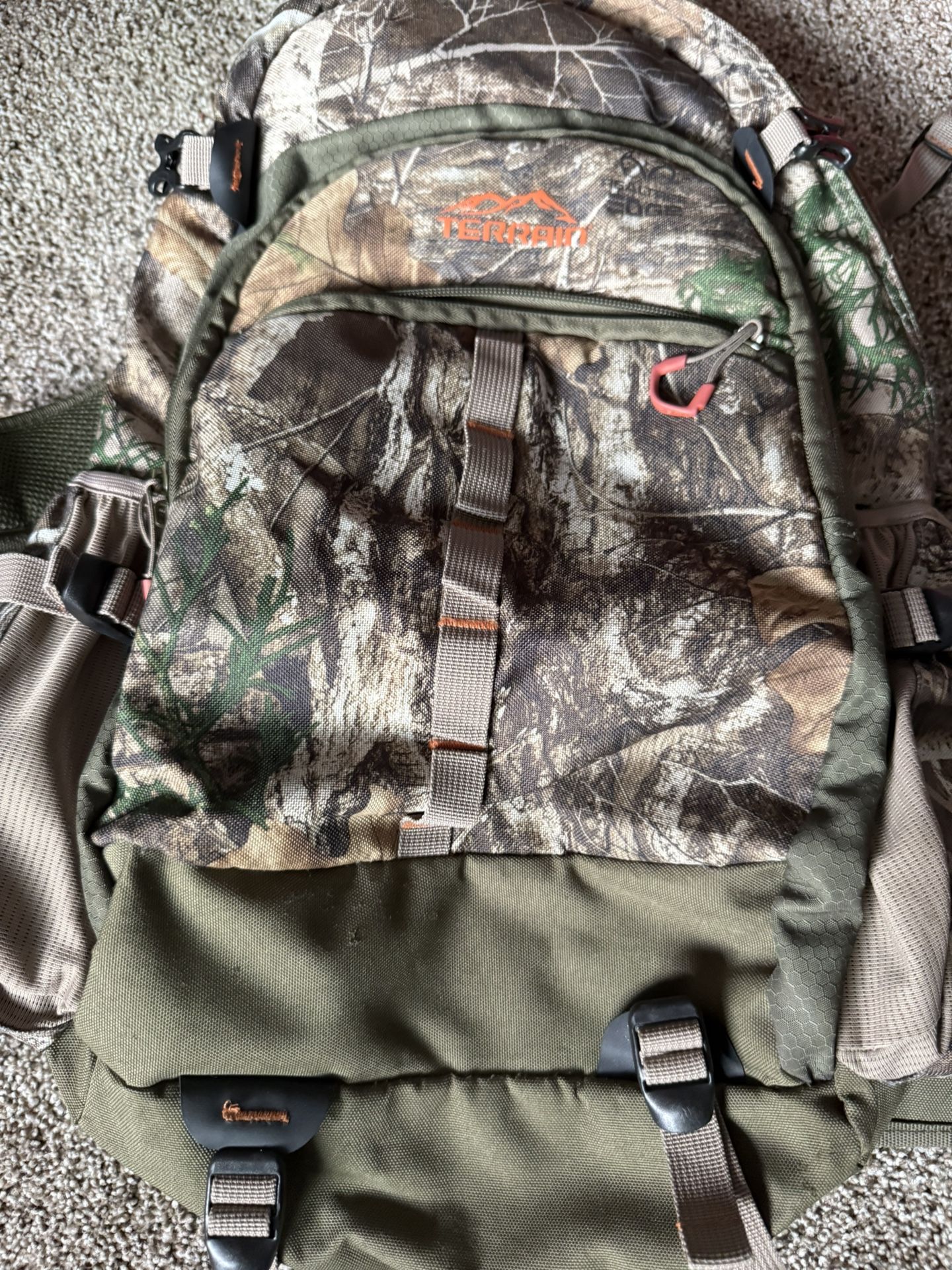 Allen Company Terrain Reservoir Daypack, 1,800 Cu. In. Capacity, Realtree Edge