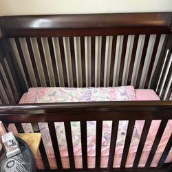 Crib (can Be Used As Toddler Bed)