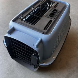 SMALL CAT/DOG CARRIER