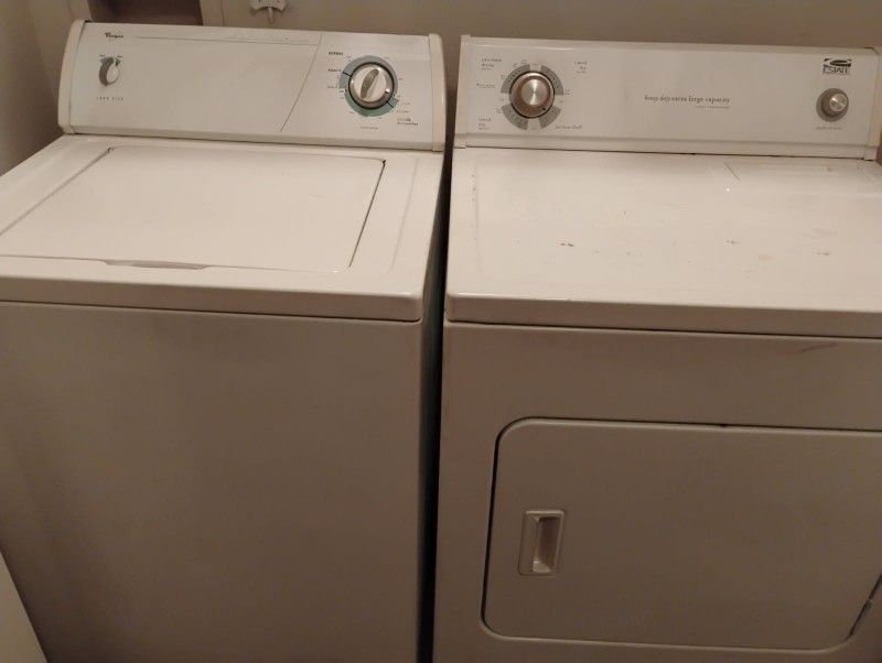 Washer Whirlpool, Dryer Estate