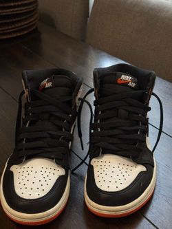 Nike Air Jordan 1 High Top Sneakers 5.5 size