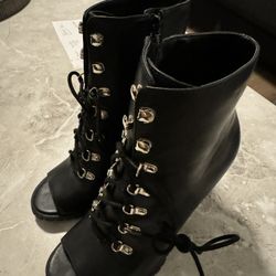 Women's Pointed-Toe Dress Booties 6.5M Black