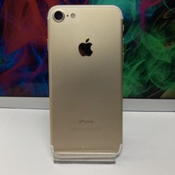 Factory Unlocked Iphone 7 128 gb comes with store warranty 