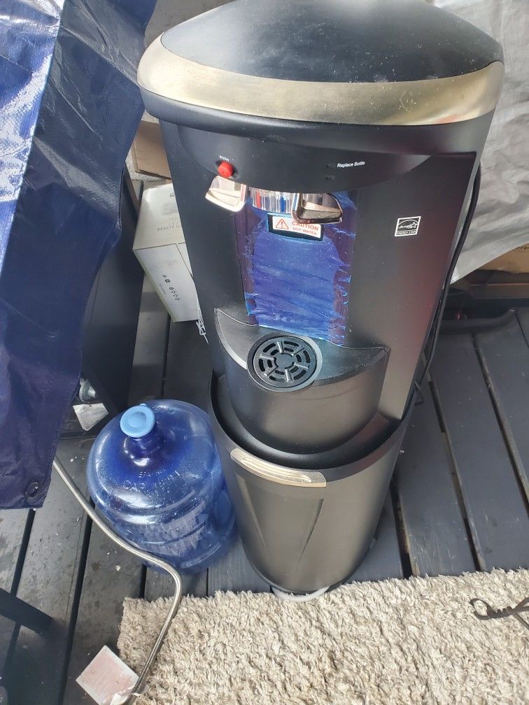 WATER DISPENSER Restaurant & Food service equipment