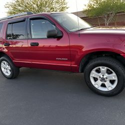 2005 Ford Explorer