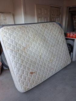 Full size and box with metal frame for free