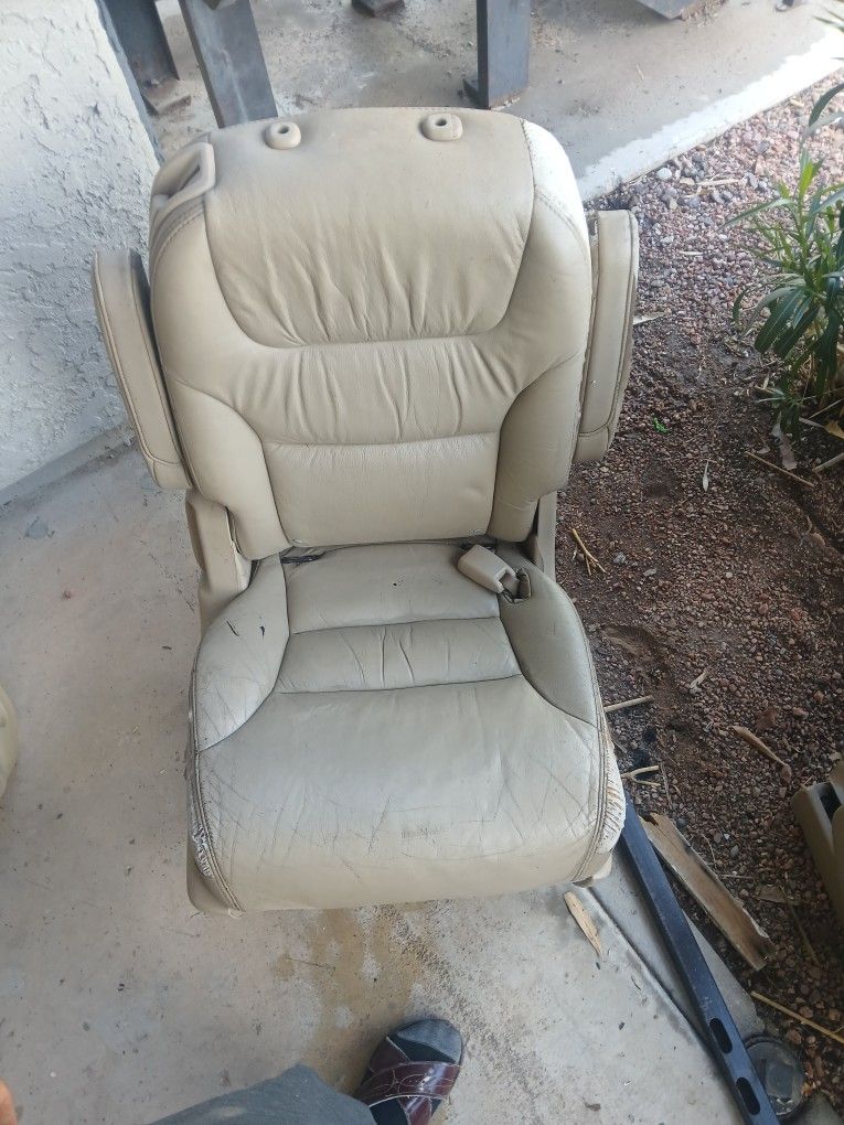 Free Honda Odyssey  Free Seats 