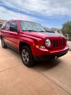 2017 Jeep Patriot 52,000 miles $12,400