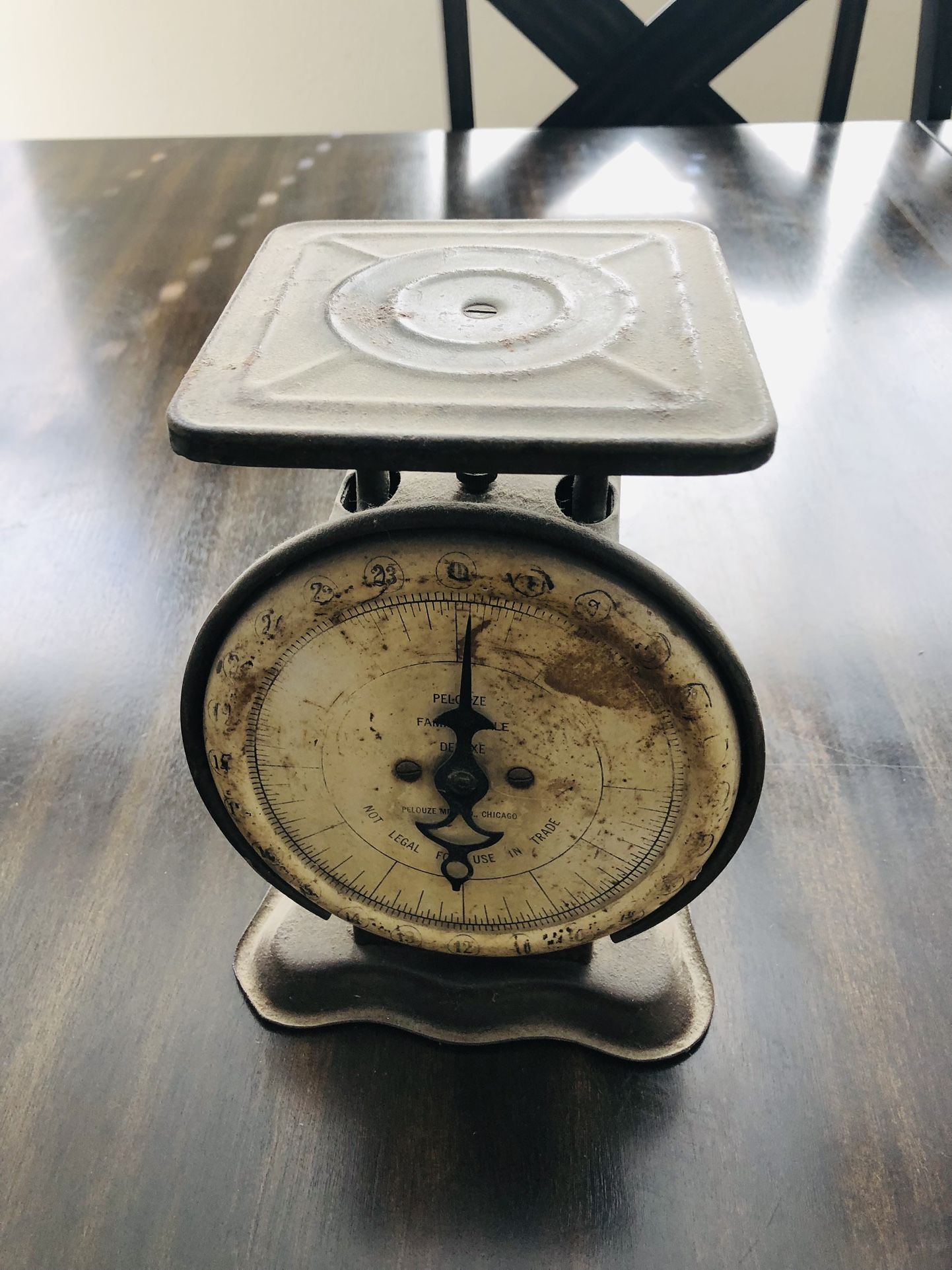 Antique/vintage Scale
