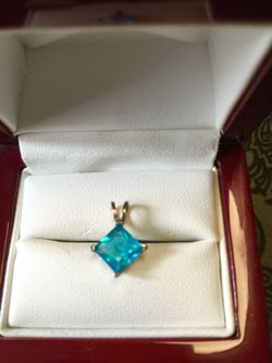 Silver 925 Pendant with Blue Gem Stone 0.7 gram