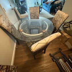 4 Chair Dinette 