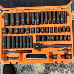 50 Piece 3/8” Drive Standard And Metric Socket Set With Case