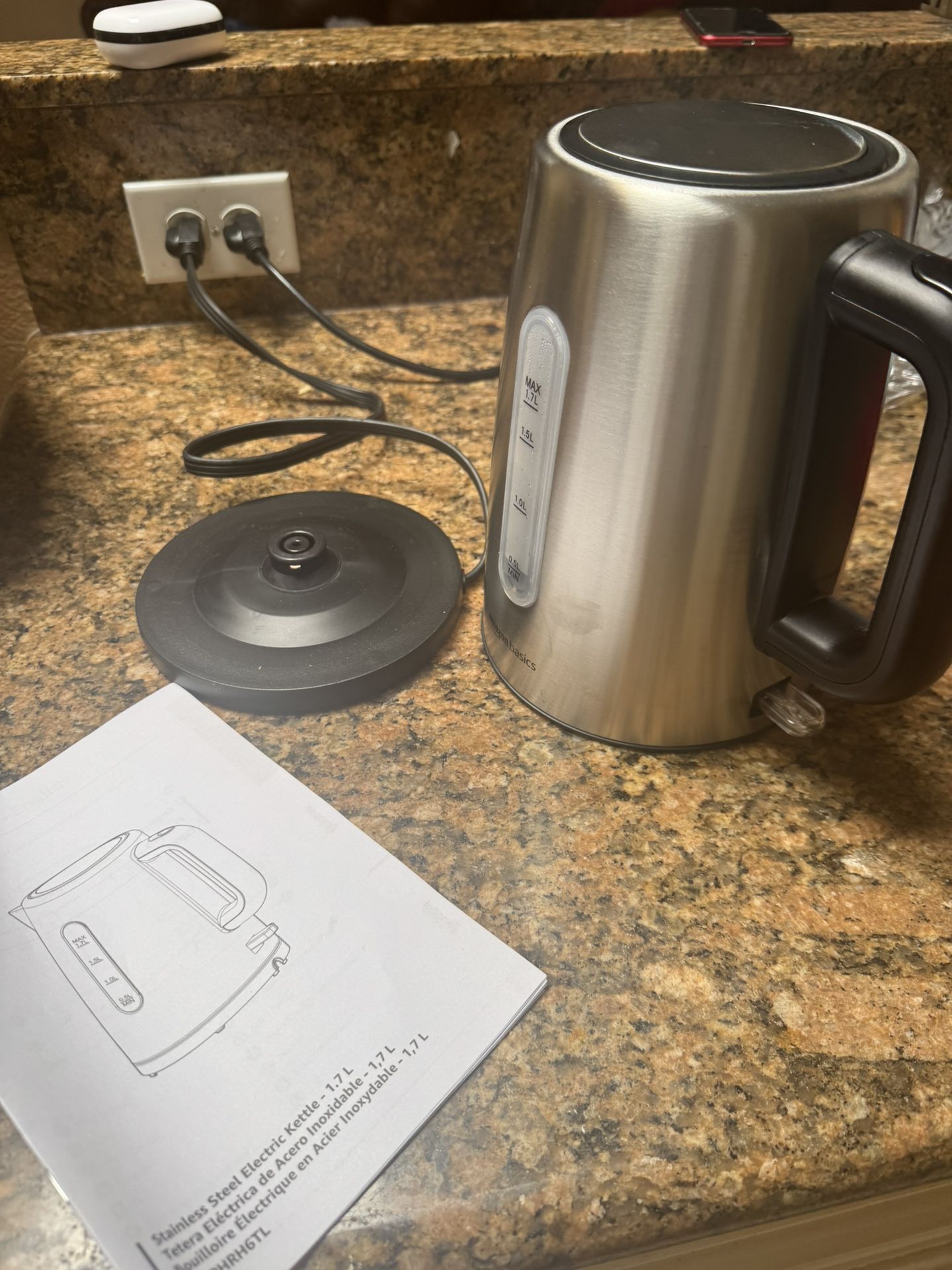 Amazon Basics Stainless Electric Hot Water Kettle, 1.8 Quarts (1.7L), 1500W, BPA-Free, Black and Silver