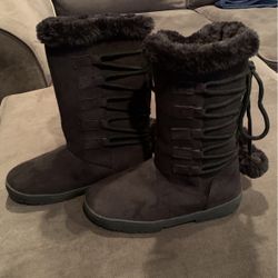 NEW Black Boots