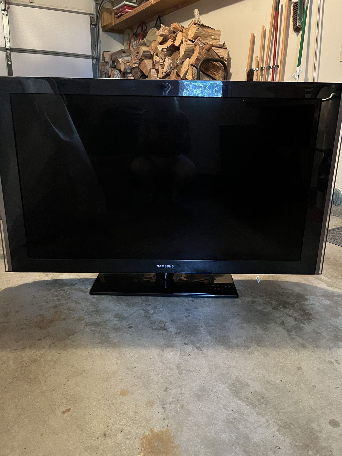 Samsung 47” TV