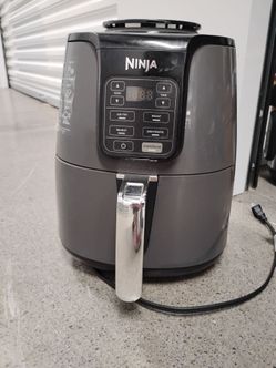 Ninja air fryer 4 quarts.