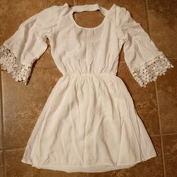 Charlotte Russe Style White Lace Sleeve Babydoll Dress Sz.XS
