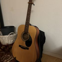 Jasmine Acoustic Guitar With Extras