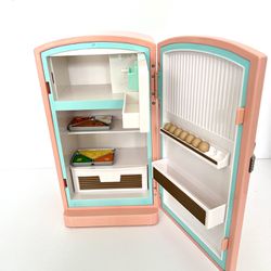 AMERICAN GIRL Pink Maryellen’s Vintage Refrigerator