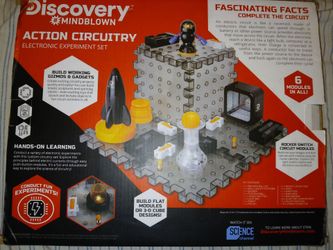 Discovery Mindblown Action Circuitry Electronic Experiment Set