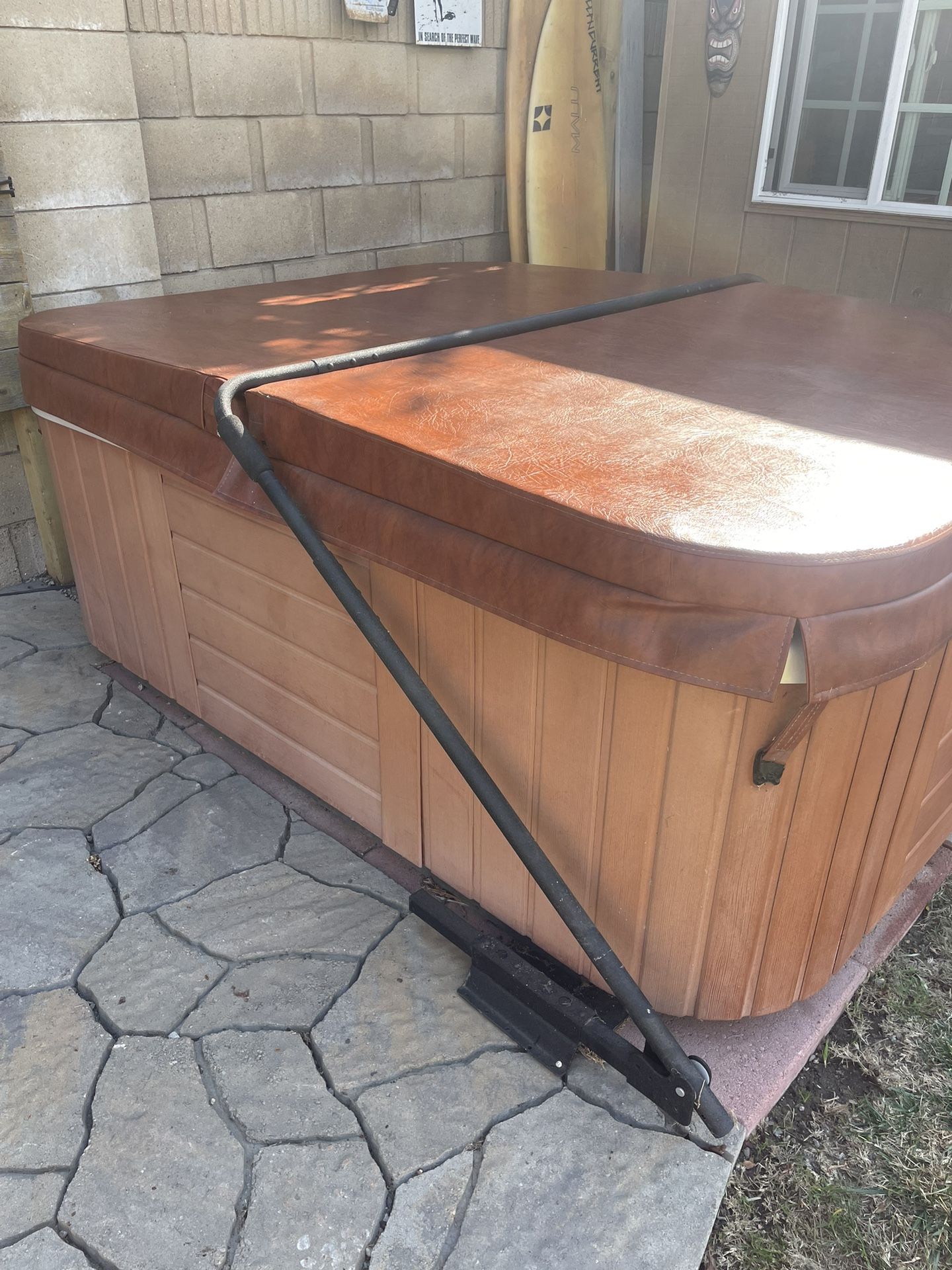 2009 HotSpring Two Person Portable Spa