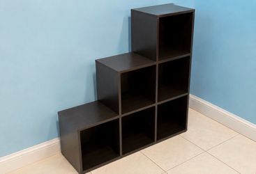 6-Cube Stair Step Up Shelf