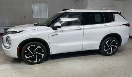 2023 Mitsubishi Outlander PHEV