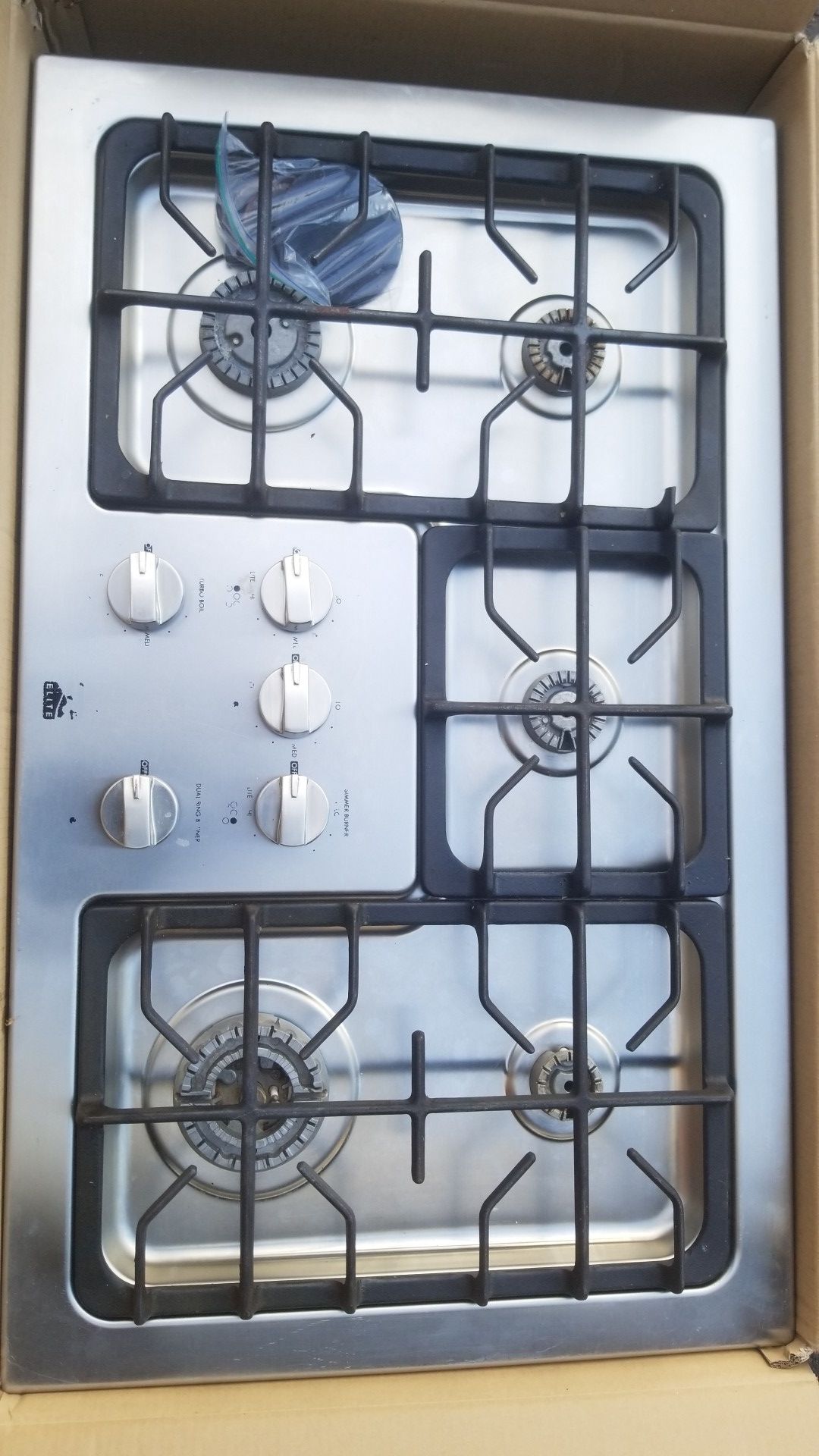 Gas cooktop