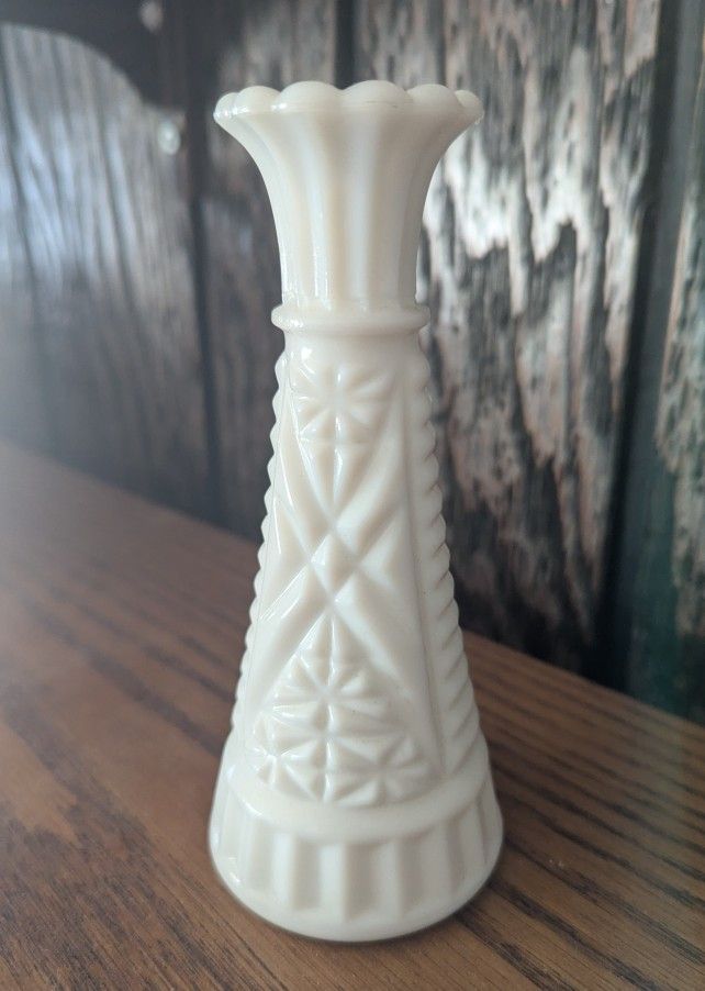 Vintage Anchor Hocking Milk Glass Vase