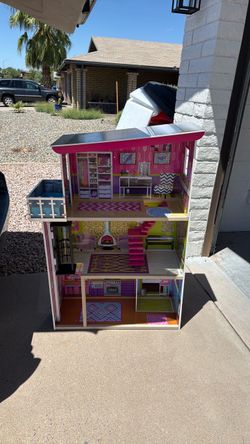 Kid doll house 50$